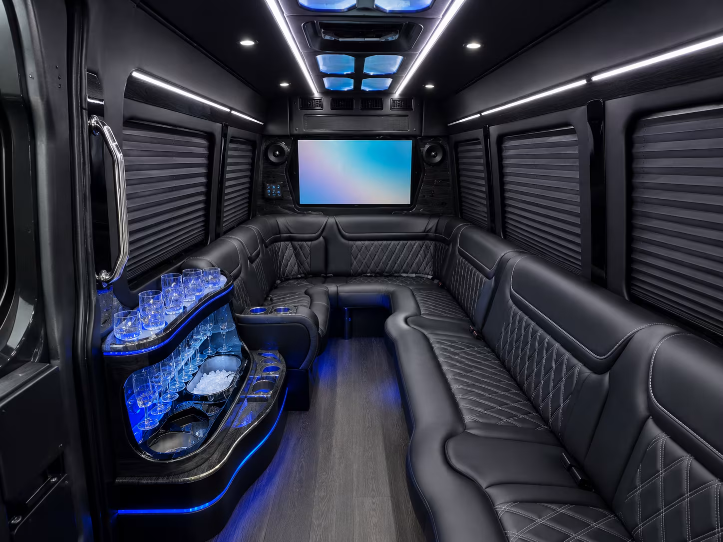 wedding and private event buses that run on your schedule